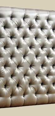 Headboard deep buttoned