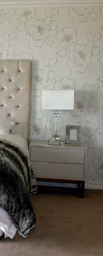 Headboard deep buttoned
